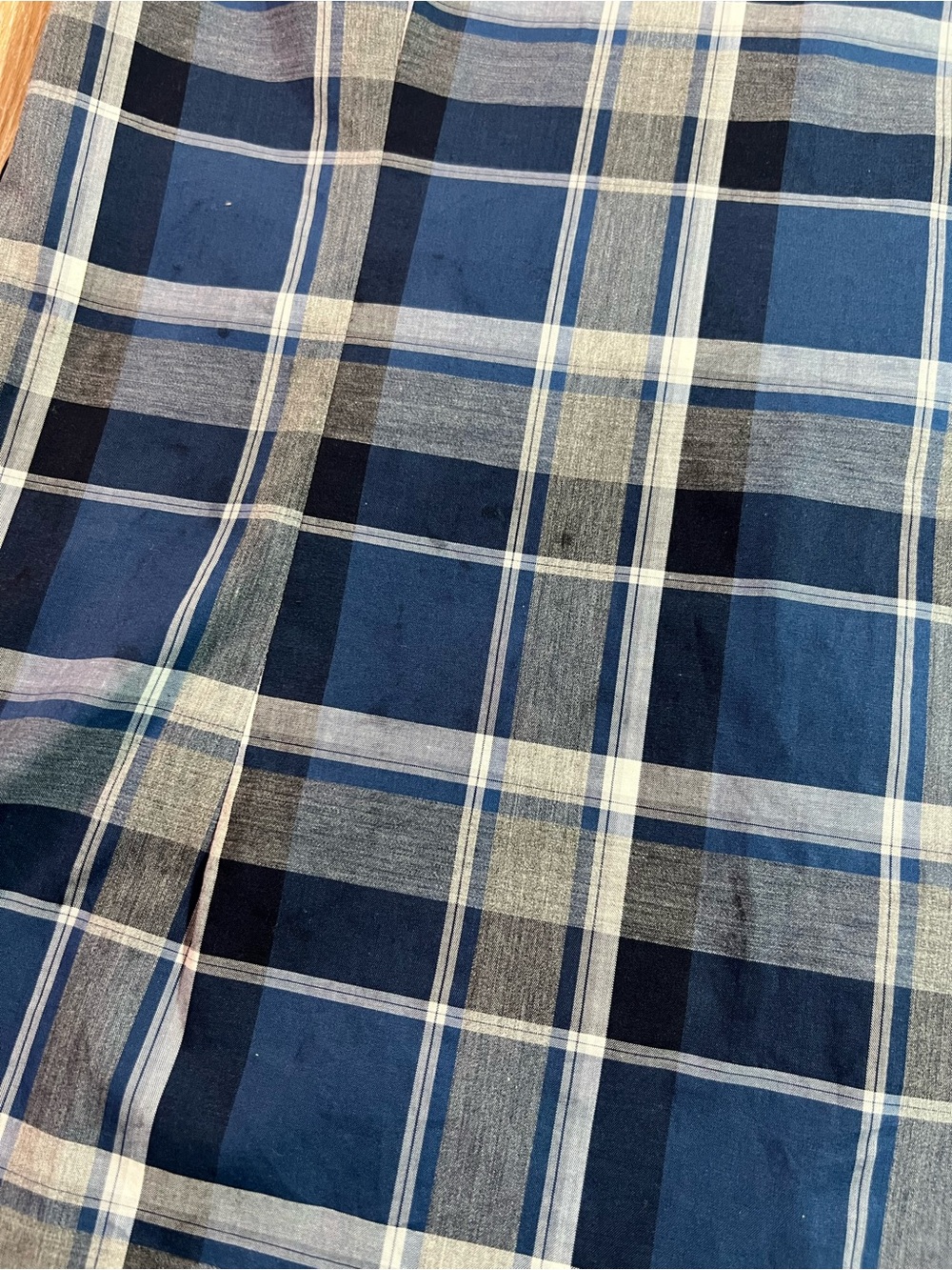 RW&CO. Men’s Blue Plaid Short-Sleeve Button-Up Slim Fit Shirt -INK STAIN ON BACK - Picture 8 of 9